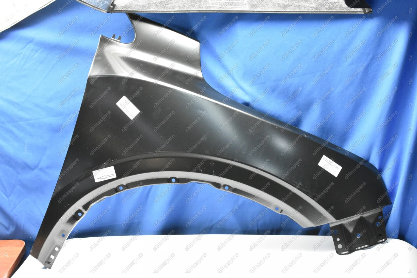 Крыло переднее правое Geely Coolray (уценка)