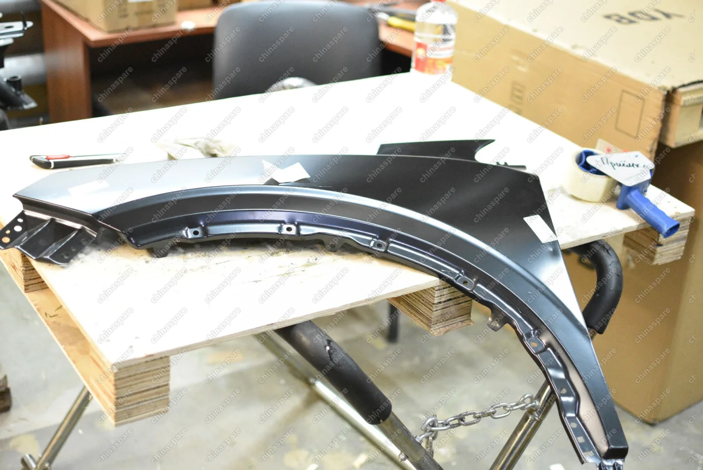 Крыло переднее левое Geely Coolray (уценка)