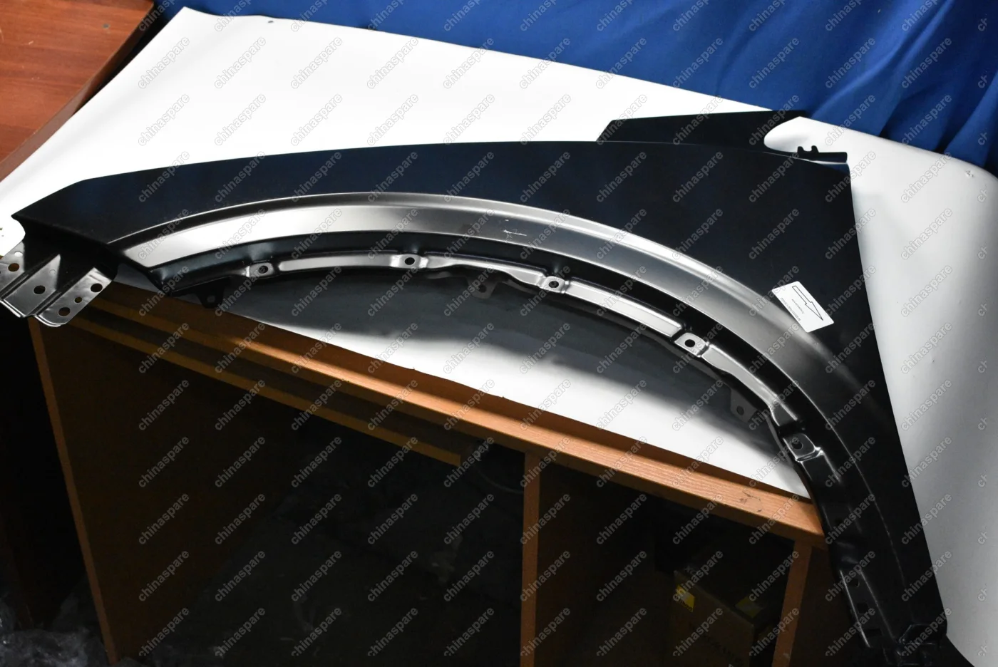 Крыло переднее левое Geely Coolray (уценка)