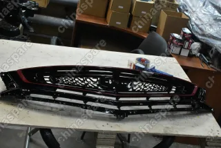 Решетка радиатора Geely Coolray (уценка)