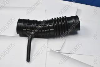 Патрубок воздушный Datsun TD27 QD32