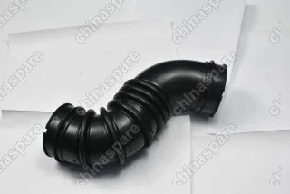 Патрубок воздушный Toyota Corolla Axio ZZE122, Caldina ZZT241, Allion ZZE24 1ZZFE