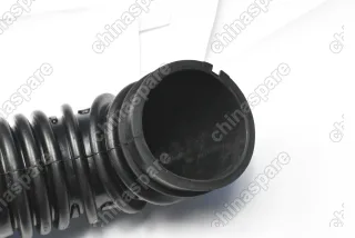 Патрубок воздушный Toyota Corolla Axio ZZE122, Caldina ZZT241, Allion ZZE24 1ZZFE
