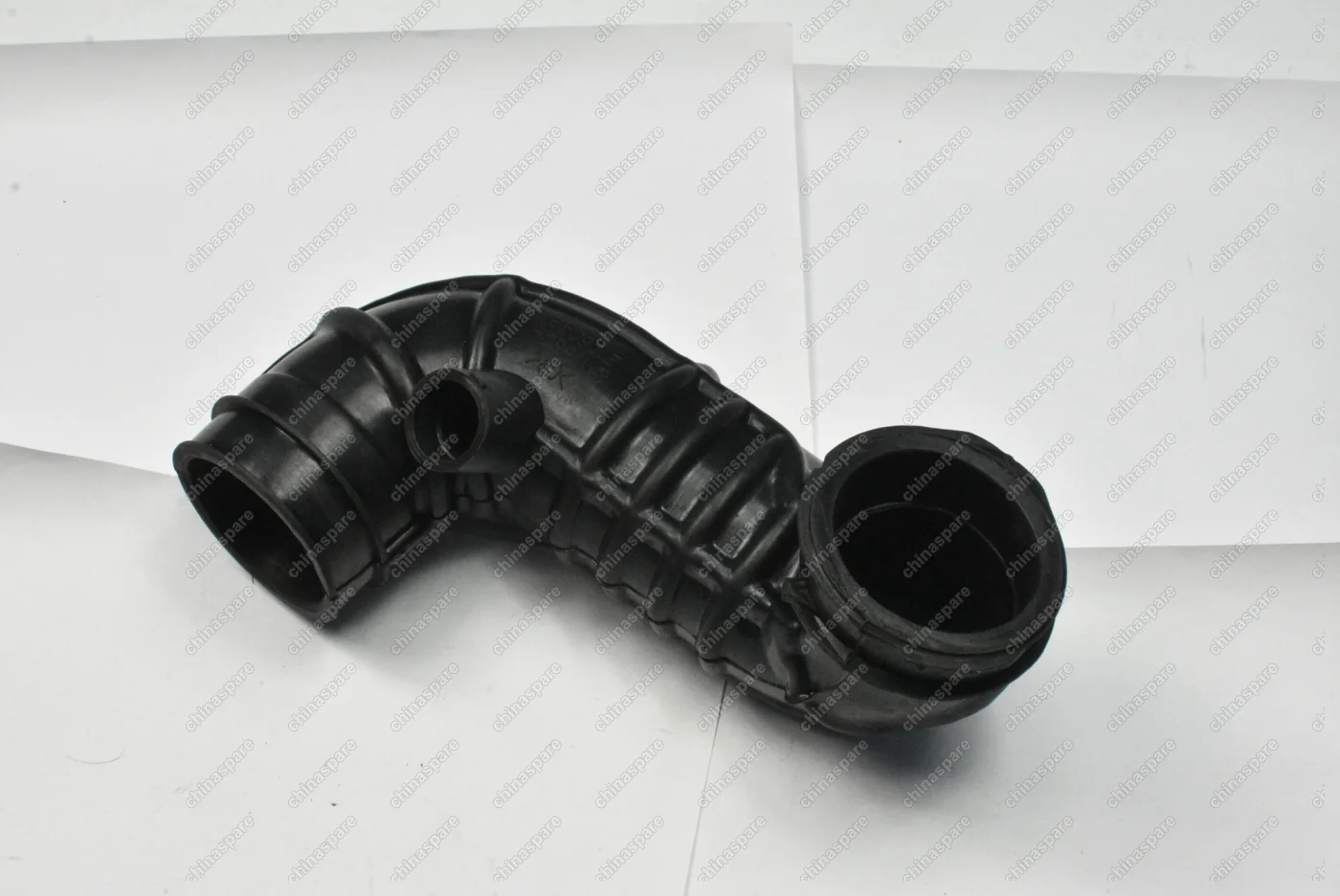 Патрубок воздушный Toyota Platz, Vitz, Ist, xB, Funcargo 1NZFE