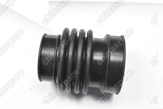 Патрубок воздушный Nissan Elgrand E50 / Terrano Regulus R50 VG33E, VQ35DE