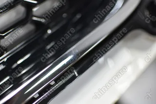 Решетка радиатора (под камеру) Haval F7 (уценка)