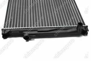 Радиатор охлаждения Suzuki Grand Vitara 2,0-2,5 A 98-