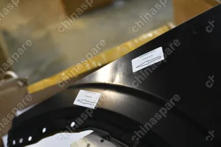 Крыло переднее правое Geely Coolray (уценка)