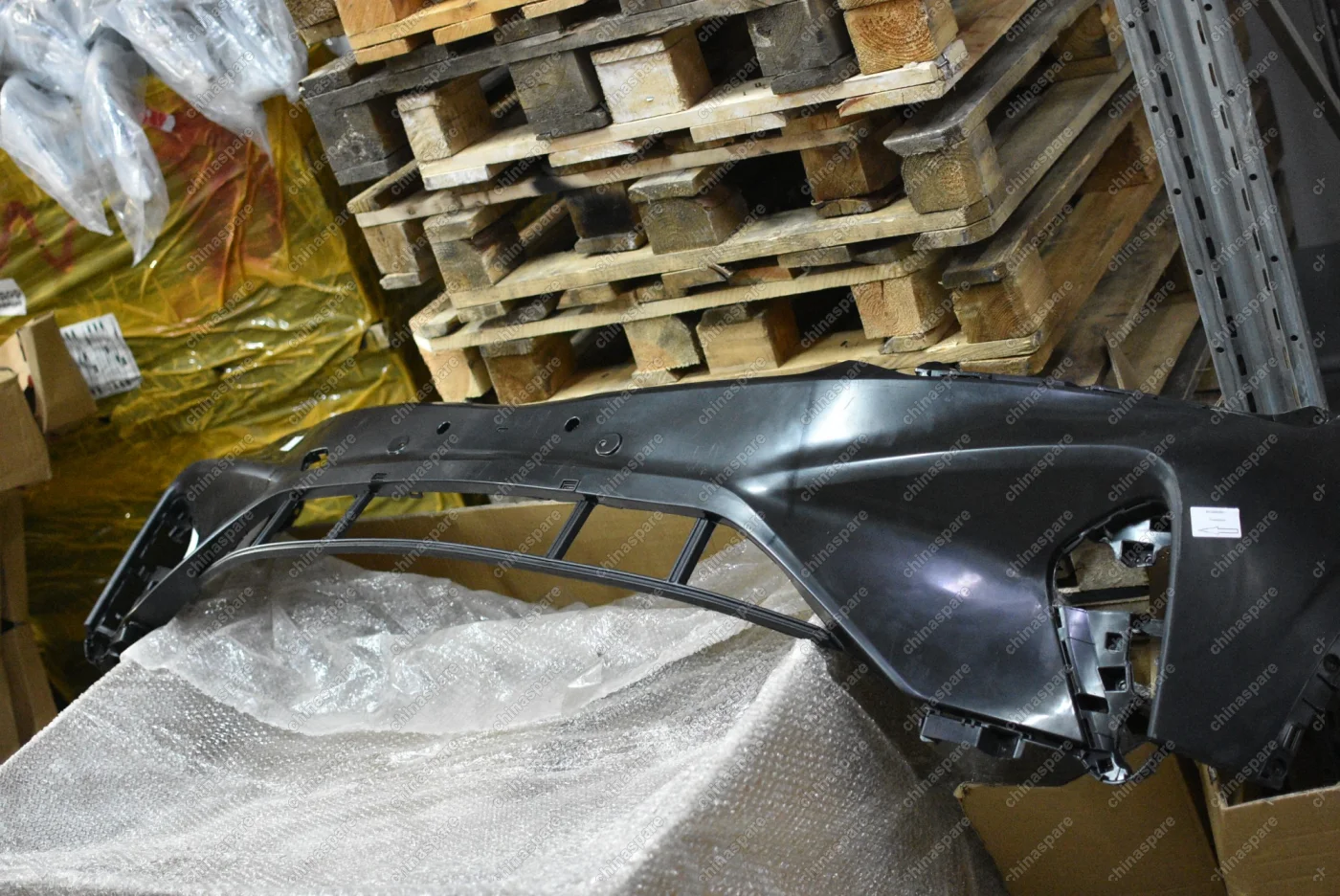 Бампер передний (верхняя часть) Geely Coolray (уценка)