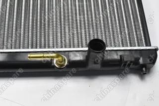 Радиатор SAT Toyota Camry / Solara 2,0-2,4 01-06