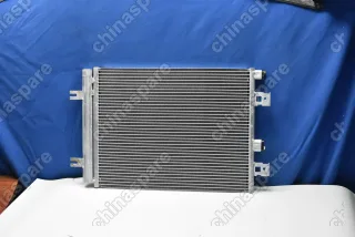 Радиатор кондиционера Renault Duster, Logan, Sandero / Lada Largus 05-