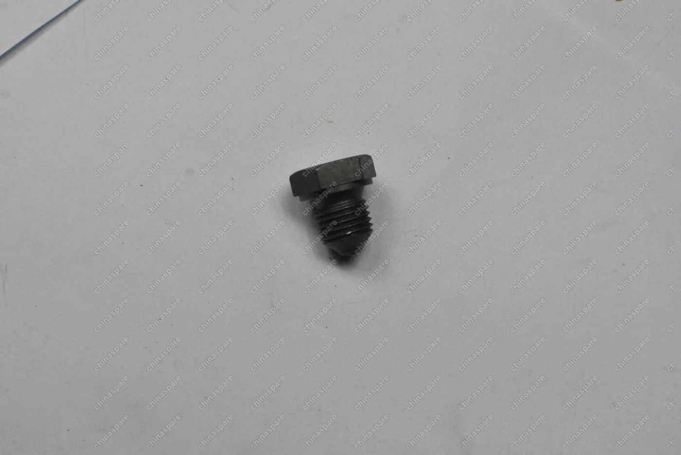 Винт-пробка маслосливного отверстия