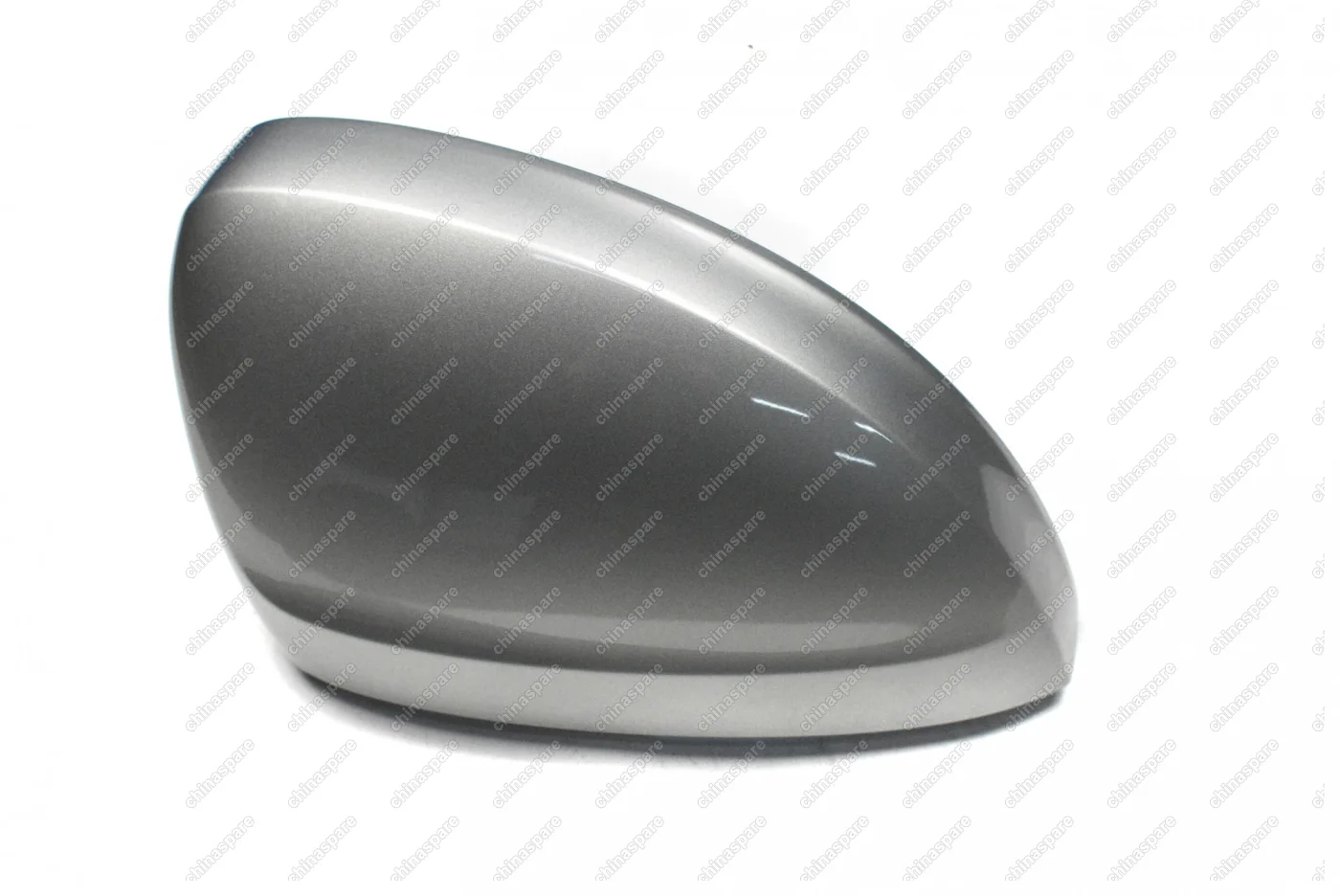 Крышка зеркала правая под ассистент (пластик), цвет серебристый металлик Tiguan 2