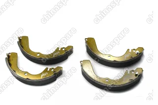 Колодки тормозные задние JustDrive Mitsubishi Outlander/Airtrek I 2,0-2,4 03-06 / Grandis 2,0D-2,4 04> / Pajero