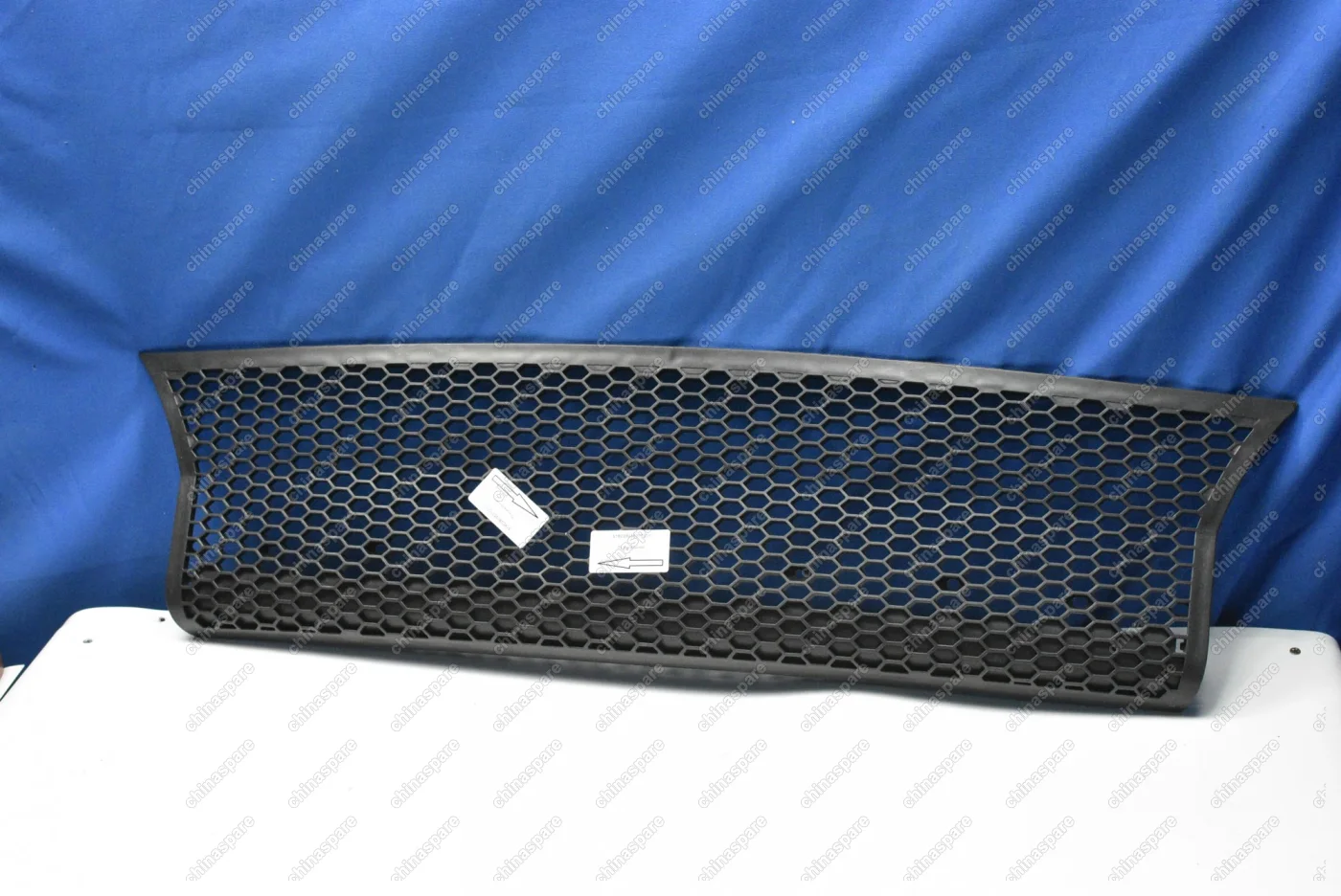 Решетка бампера нижняя передняя Chery (уценка)