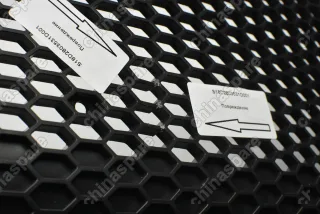 Решетка бампера нижняя передняя Chery (уценка)