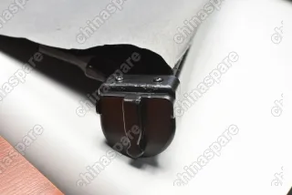 Шторка багажника Mitsubishi Pajero IV 2006-2019 (уценка)