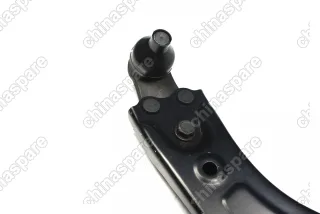 Рычаг подвески HYUNDAI ix35 (10-) KIA Sportage (10-) передний нижний правый (SH AUTO PARTS)