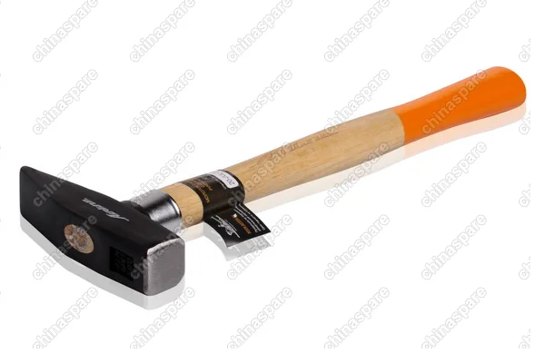 Молоток слесарный с деревянной рукояткой 500гр
