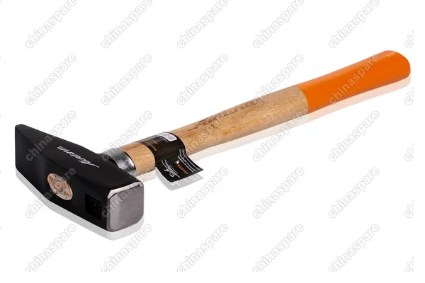 Молоток слесарный с деревянной рукояткой 800гр