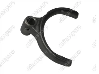 Вилка включения пятой передачи 525