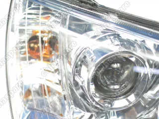 Фара головного света правая Geely Emgrand