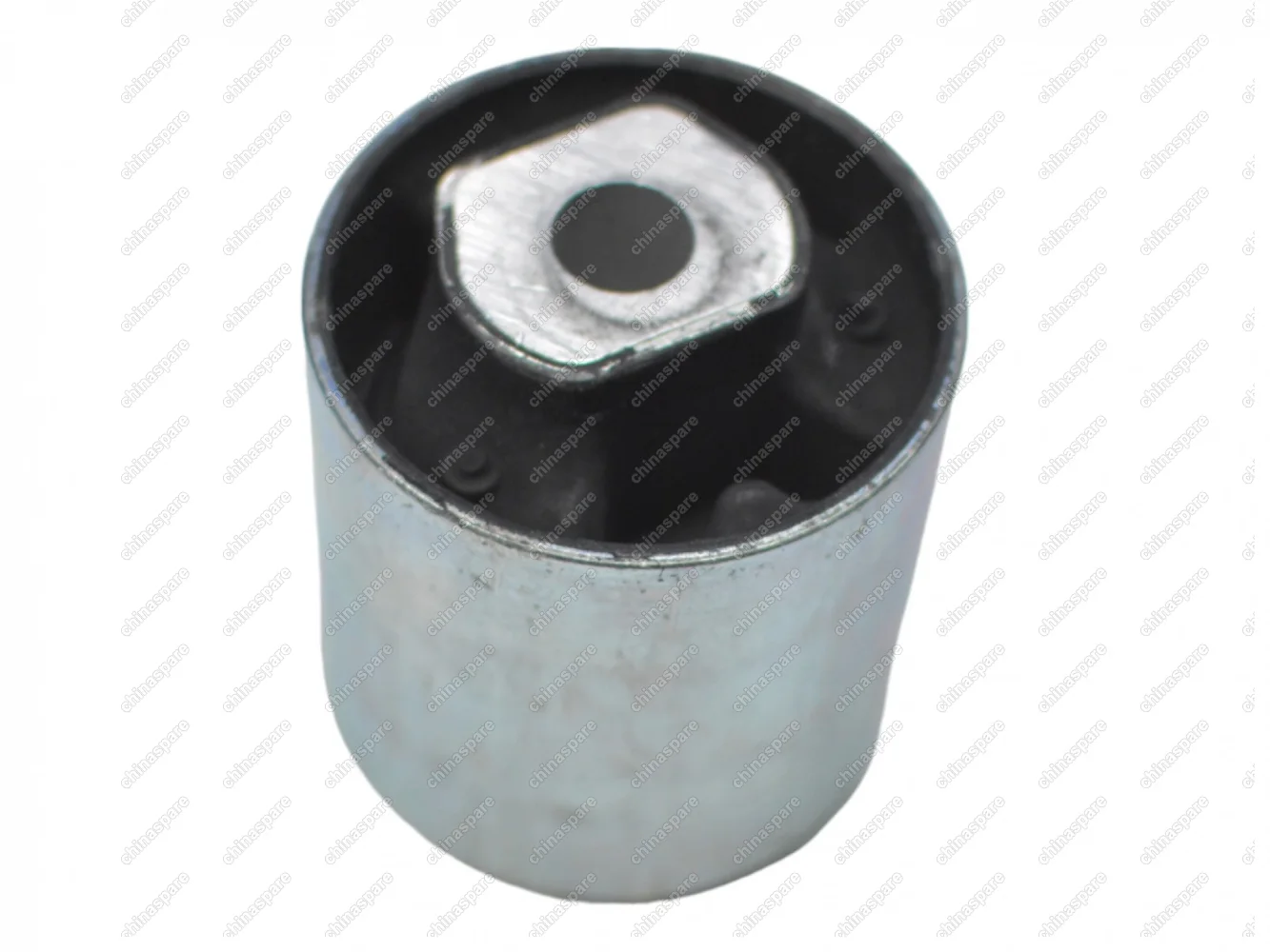 Сайлентблок переднего верхнего рычага YNK Land Rover Range Rover