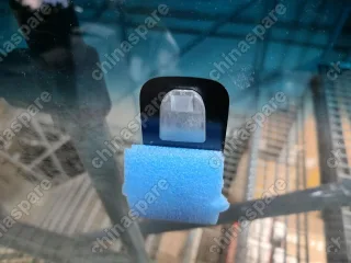 Стекло лобовое Mitsubishi Pajero III (зеленоголубая полоса, обогрев щеток)