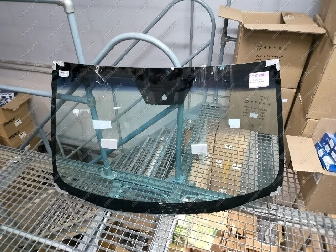 Стекло лобовое (с датчиком дождя) Chery M11 4D SED / 5D HBK