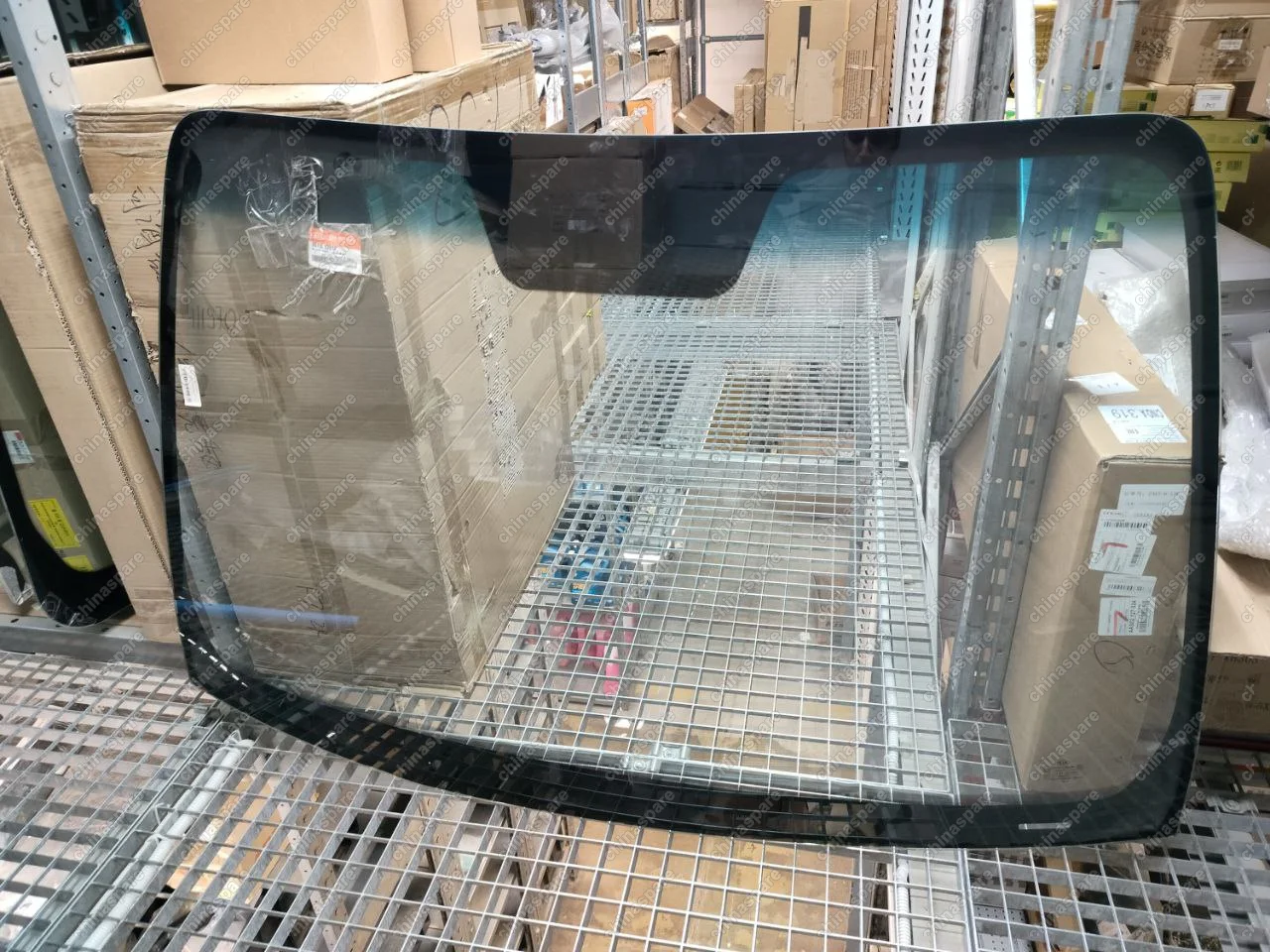 Стекло лобовое KIA Carens II 06-12