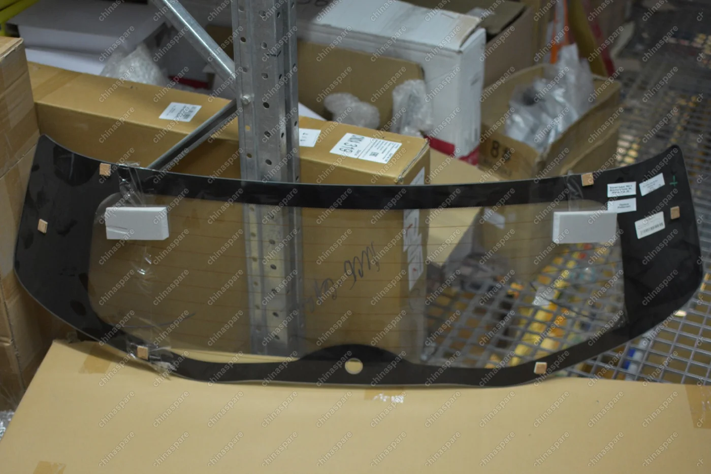 Стекло заднее (с отверстием под стеклоочиститель) Lifan X50 5D SUV