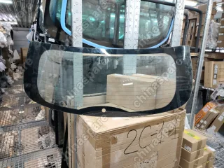 Стекло двери задней (с отверстием под стеклоочиститель) JAC S5