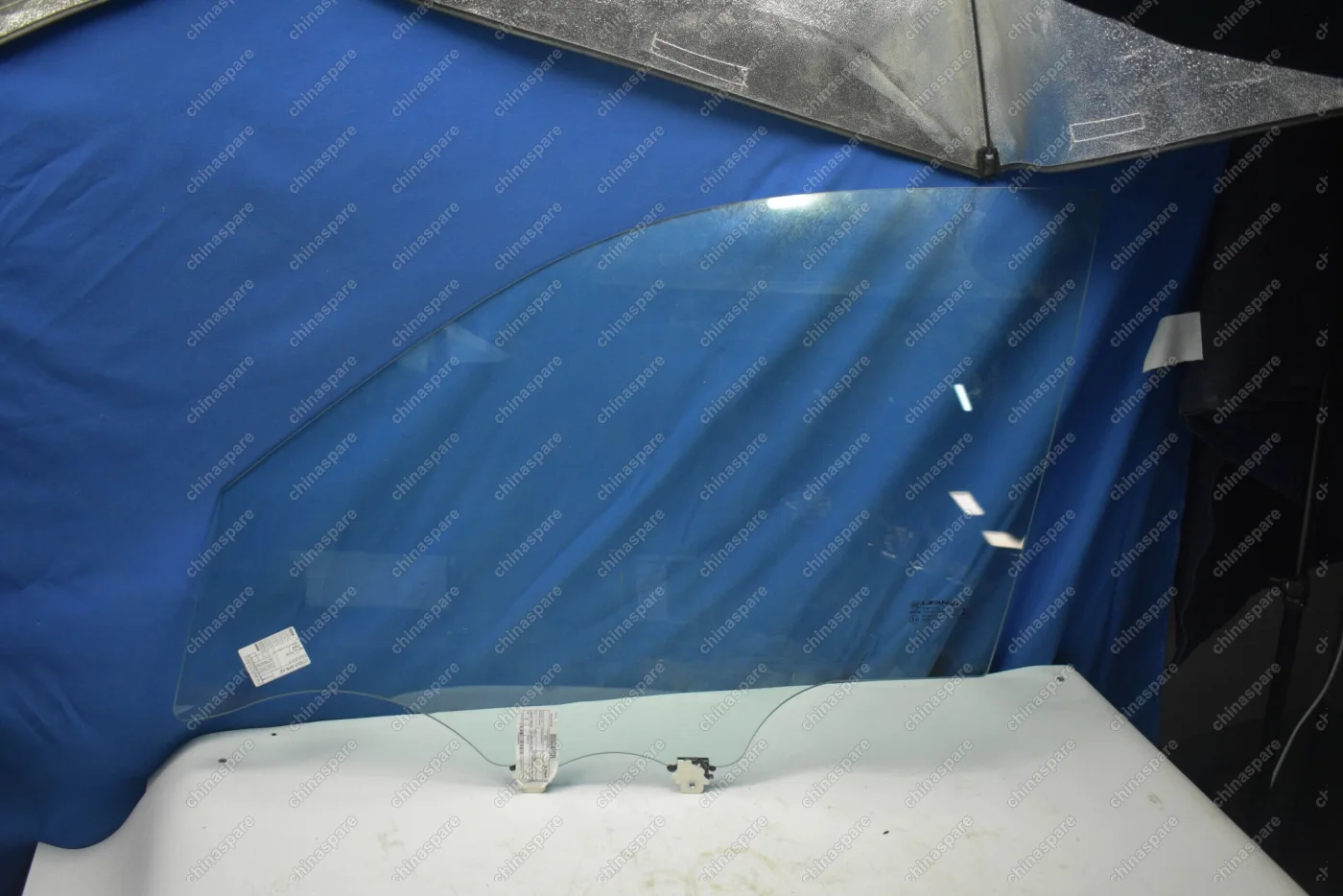 Стекло двери передней левой Lifan X70