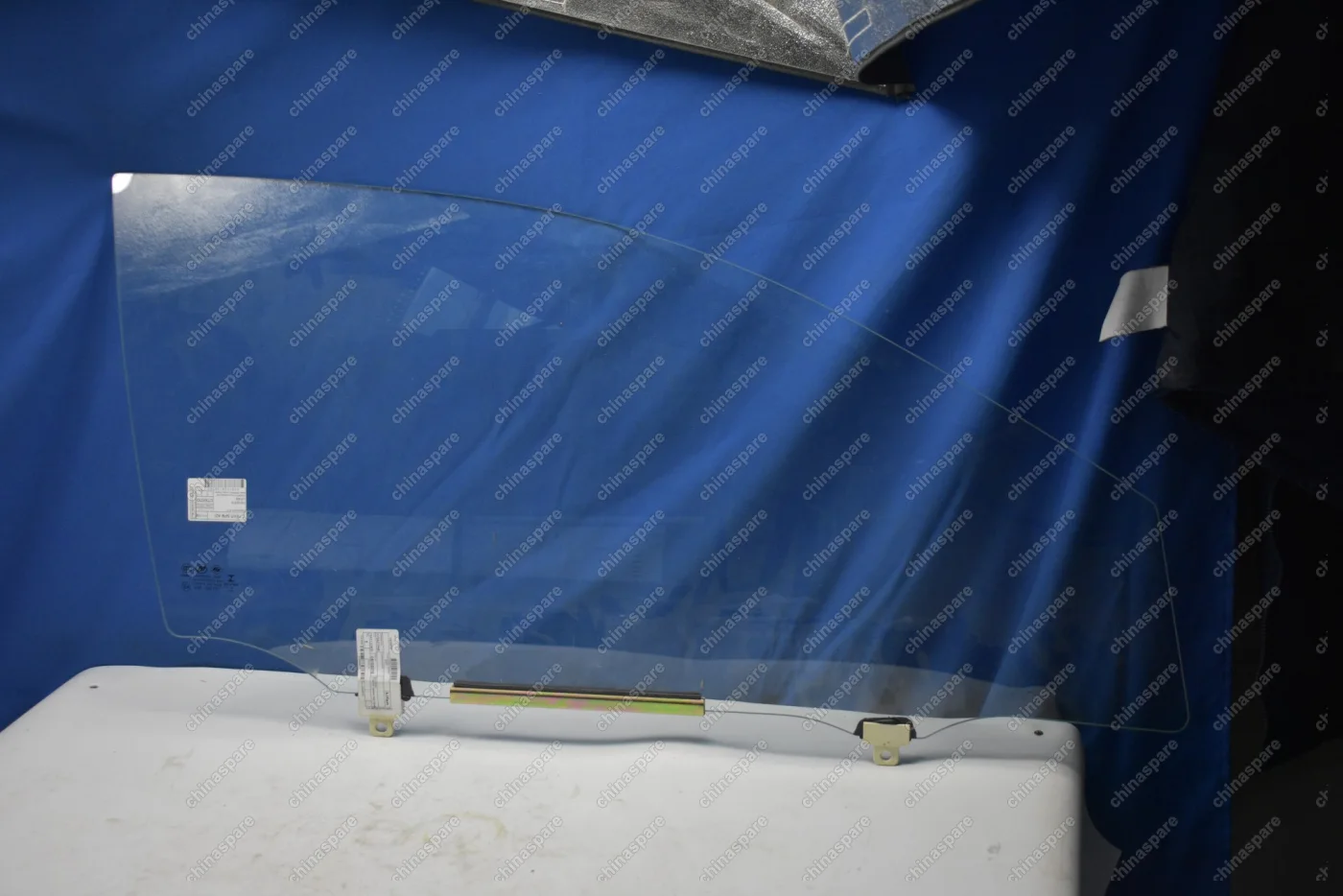 Стекло двери передней правой Lifan Cebrium