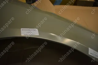 Крыло переднее правое SIMYI Geely MK Cross (уценка)