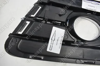 Решетка птф правая (c хромом) Zotye T600 (уценка)