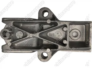 Кронштейн крепления правый