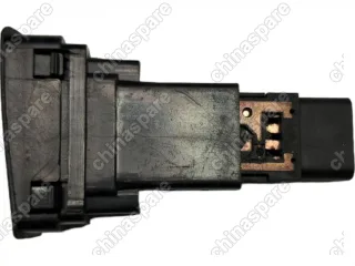 Кнопка включения обогрева правого сиденья Geely MK