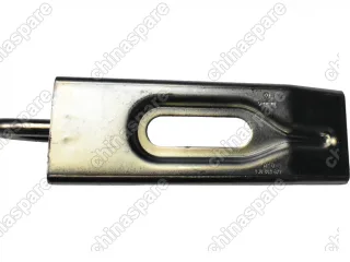 Крюк буксировочный Volkswagen Golf IV