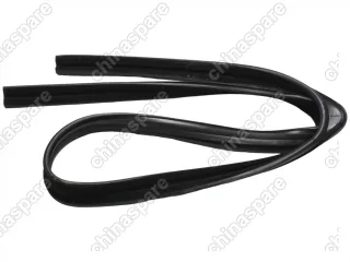 Уплотнитель стекла двери Opel Corsa D 2006-2015