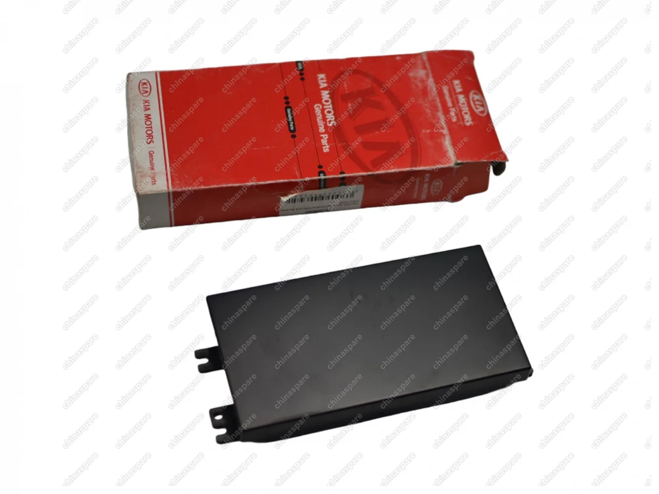 Крышка ниши автомагнитолы Kia Sorento 2002-2006