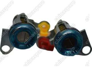 Личинка двери Toyota Corolla / Geo Prizm