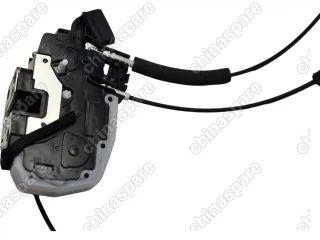 Замок двери задней правой Nissan Patrol 2010