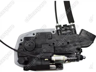 Замок двери задней правой Nissan Patrol 2010