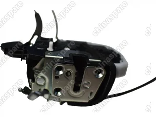 Замок двери задней правой Nissan Patrol 2010