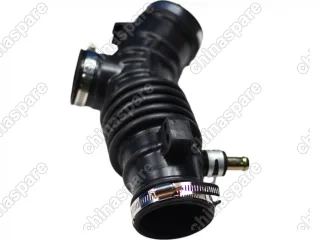 Патрубок воздушный Nissan Bluebird Sylphy QG10, QG18DE