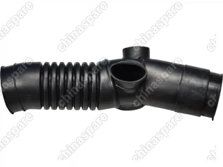 Патрубок воздушный Toyota Hiace/Regius Ace LH103 LH172 2L 3L 5L