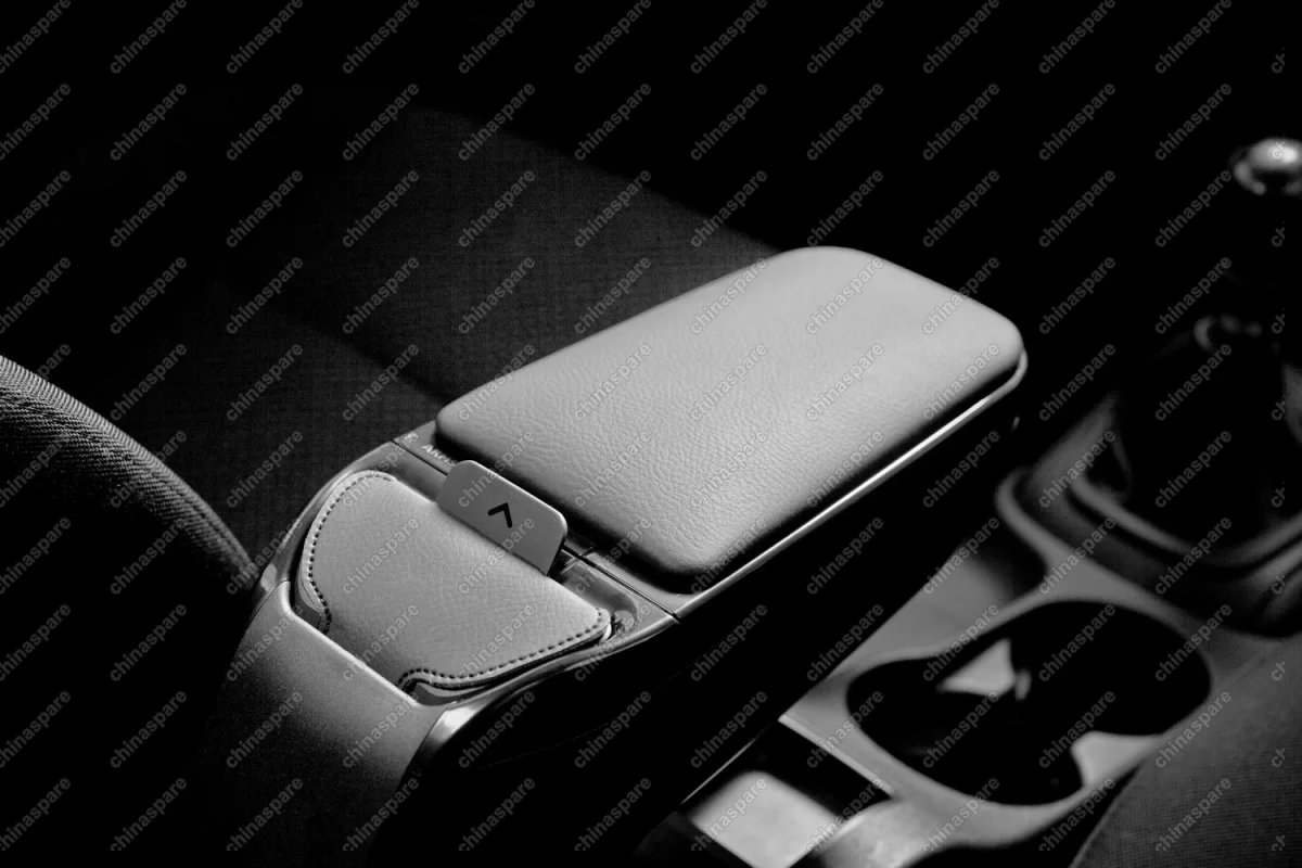 V00321 Подлокотник ARMSTER 2 BLACK для CITROEN C-Elysee 2012-