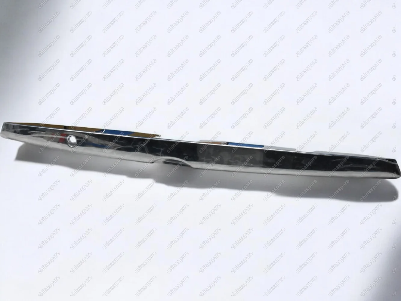 Накладка (молдинг) двери задка Lifan Х60 (Уценка)