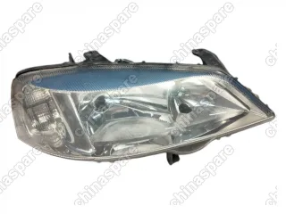Фара головного света правая Opel Astra G (уценка)